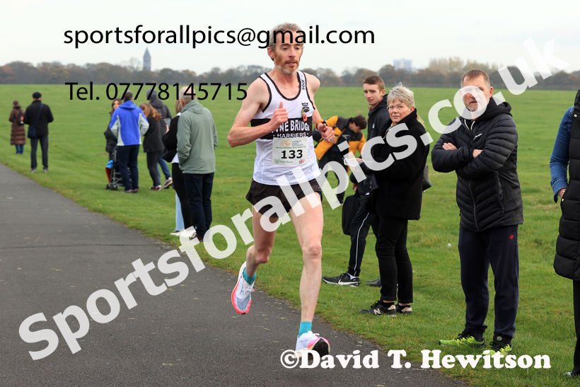 Mens and Womens 2025 Heaton Memorial 10k Road Race, Newcastle Town Moor, Sunday, November 9th. Photo: David T. Hewitson/Sports for All Pics